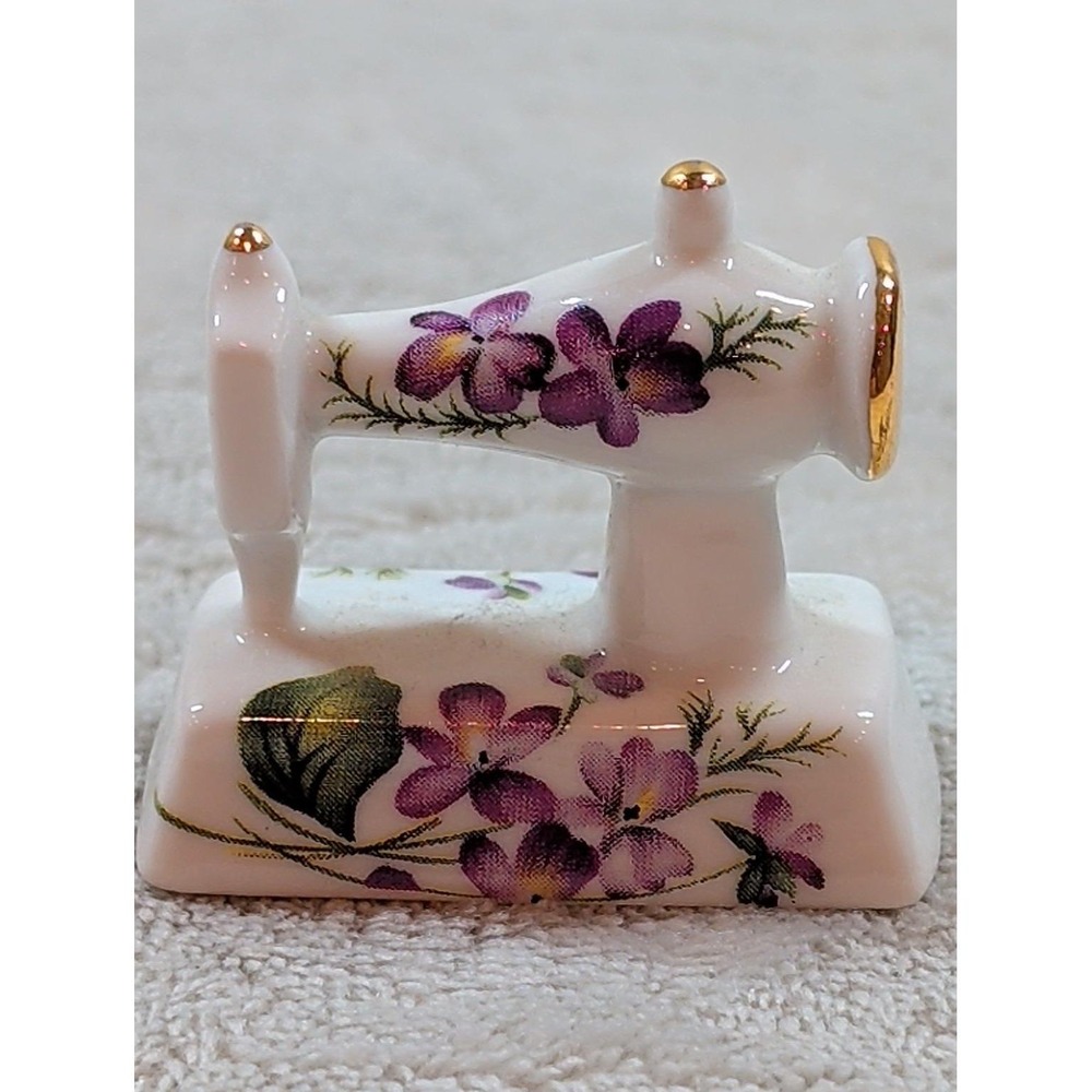 Vintage Miniature Porcelain Sewing Machine Figurine Purple Violets Gold Trim - Picture 4 of 9